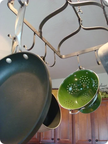 save space with pot holder